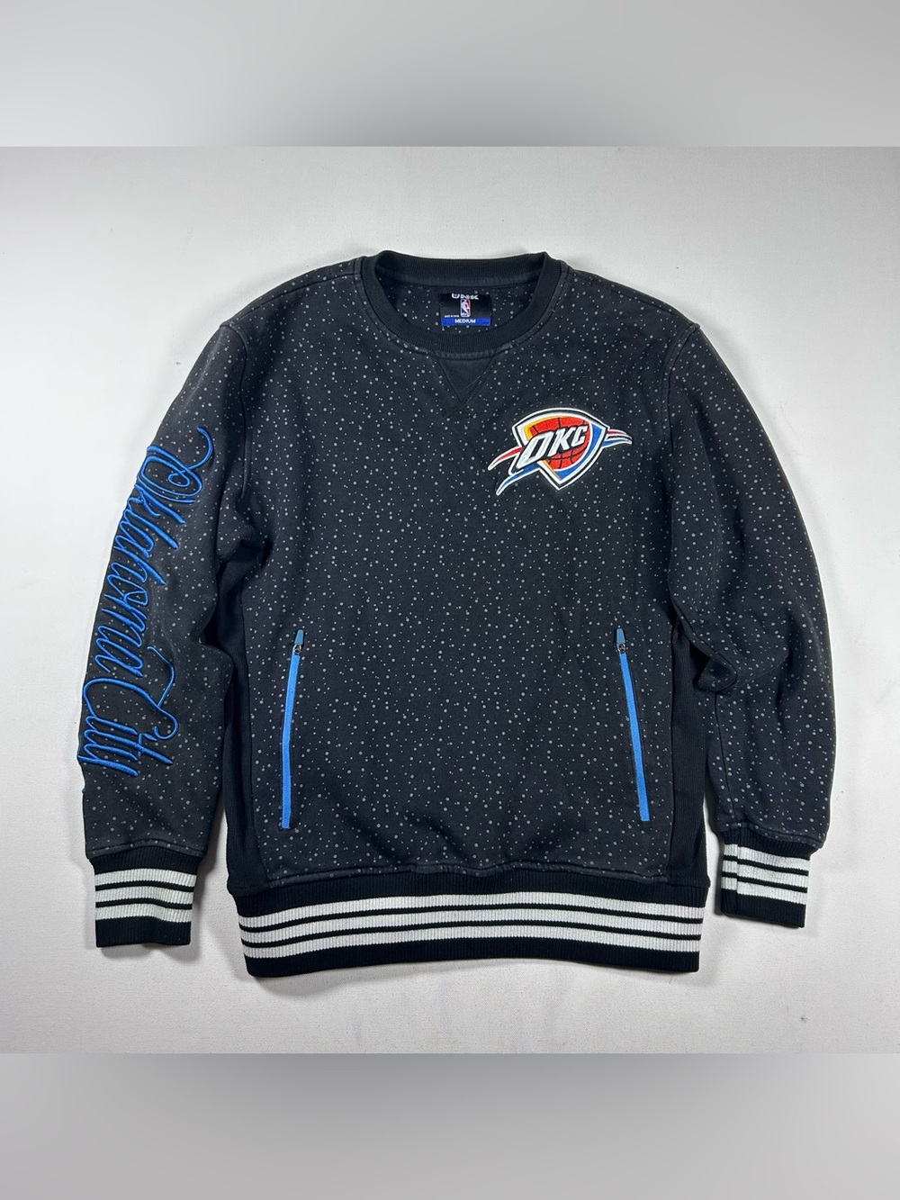 OKC Thunder Unk NBA Pullover Tech Sweater Mens M Black Speckled Embroidered